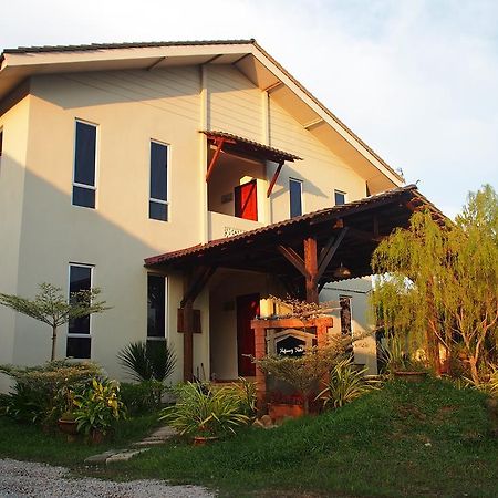 Family Lodge 25 Kota Bharu Exterior photo