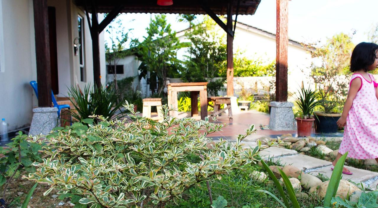 Family Lodge 25 Kota Bharu Exterior photo