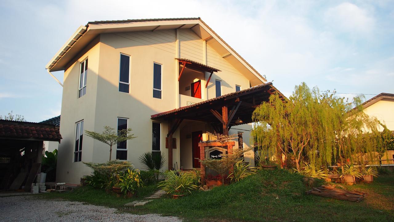 Family Lodge 25 Kota Bharu Exterior photo